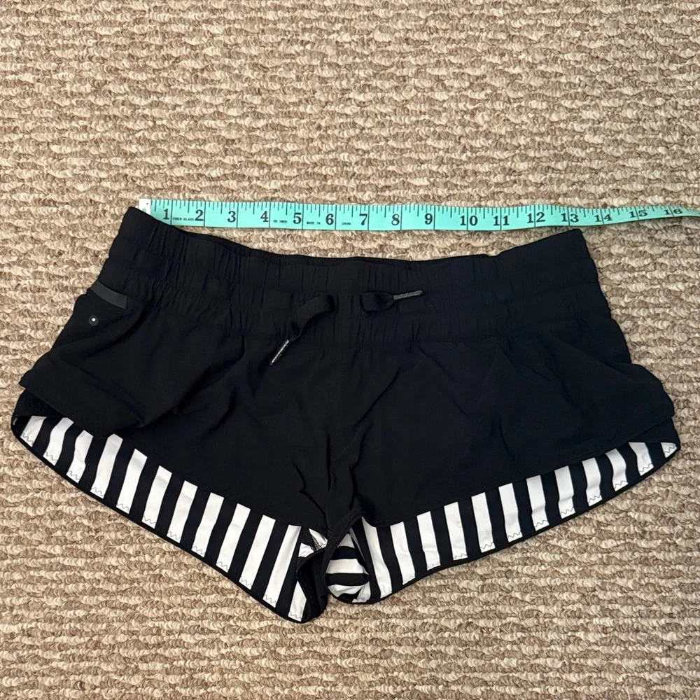 Lululemon Black and White Striped Shorts - Reversible Water Surf - Women's M 6/8 - Picture 4 of 8